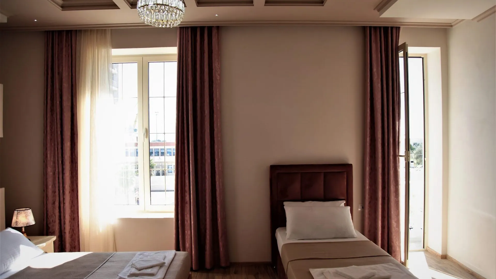 Hotel Veliera Durres
